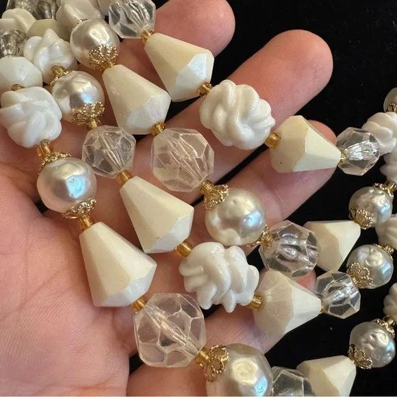 Vintage West Germany Multifaceted Four Strand Lucite Beads Faux Pearl Necklace - Picture 4 of 16